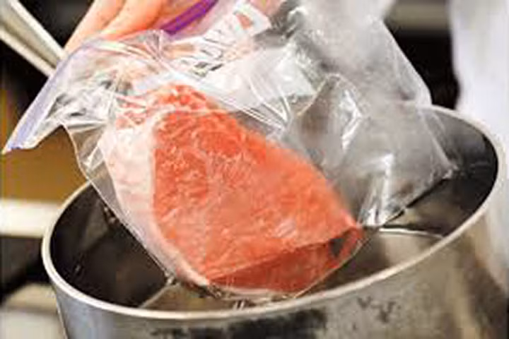 Cần phải rã đông thịt đúng cách