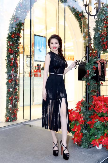 Sao Viet dua nhau tung anh moi ruc ro don Giang sinh - Anh 15