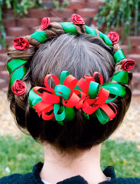 10 kieu toc doc dao cho nang noi bat dem Noel - Anh 2