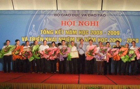 HN tổng kết năm học khối trường ĐH, CĐ vào 27/8