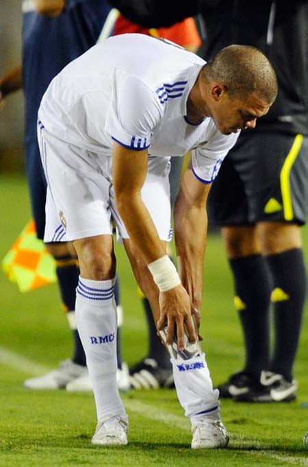 Pepe sẽ phải nghỉ thi đấu trong 3 tuần bởi chấn thương ở bắp chân trái 1.jpg