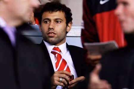 Mascherano vượt qua cuộc kiểm tra y tế tại Barcelona