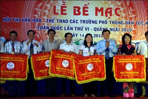 Trường PTDT nội trú Thanh Hoá nhất toàn đoàn