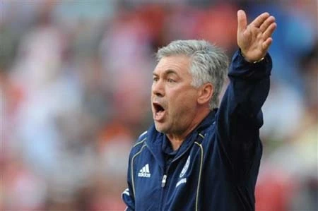 Ancelotti không quan tâm tới Kaka