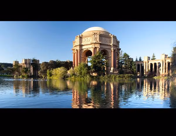 Palace of Fine Arts in San Fransisco, the United States 