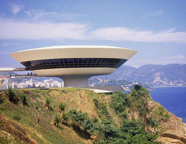 9 viện bảo tàng nguy nga nhất hành tinh ảnh 7 Niterói Contemporary Art Museum in Rio de Janeiro, Brazil