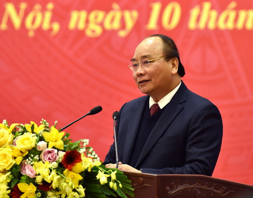 Thủ tướng Chính phủ Nguyễn Xuân Phúc: Mỗi cán bộ, công chức phải có trách nhiệm nghe dân nói, nói dân hiểu, làm dân tin Thủ tướng Chính phủ Nguyễn Xuân Phúc: Mỗi cán bộ, công chức phải có trách nhiệm nghe dân nói, nói dân hiểu, làm dân tin