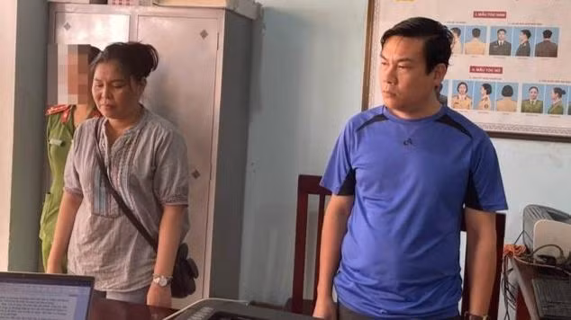 Trịnh Thị Mai và Trần Minh Chung tại cơ quan công an. Ảnh: CQCA.