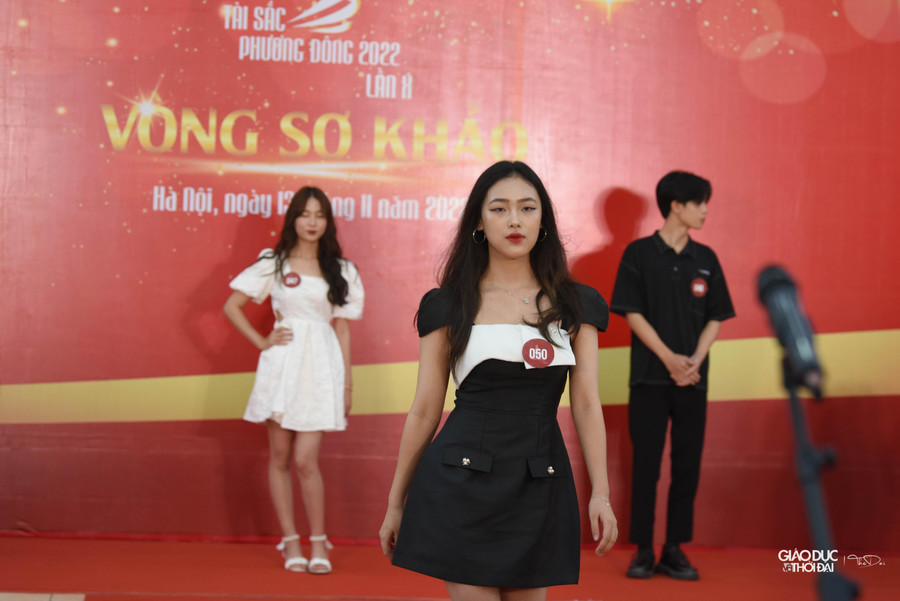 Tại vòng sơ khảo gần 200 thí sinh phải bước qua các 3 vòng thi để chọn ra top 40.