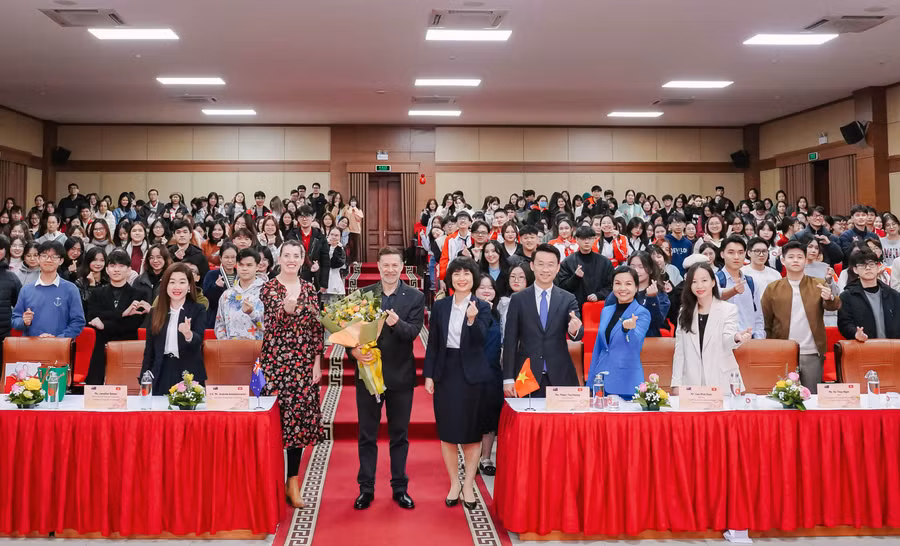 Quang cảnh buổi gặp gỡ.