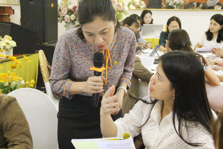 Học viên luôn được báo cáo viên hỗ trợ nhiệt tình. Học viên luôn được báo cáo viên hỗ trợ nhiệt tình.