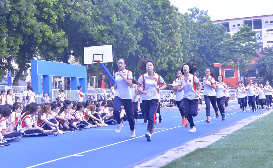 Sinh viên Trường ĐH Hà Nội