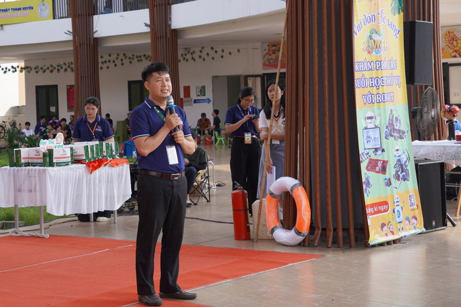 Anh Nguyễn Minh Đại – Phó Bí thư Đoàn Bộ GD&amp;ĐT, Giám đốc Tổ hợp CNGD Edukids phát biểu tại sự kiện.