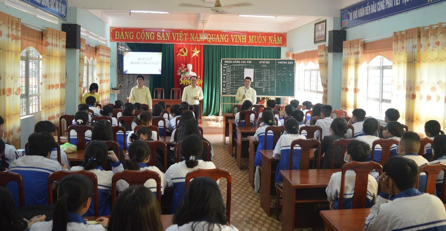 Hoạt động giáo dục hướng nghiệp được thực hiện Sở Giáo dục và Đào tạo Gia Lai cùng các trường tổ chức hằng năm.