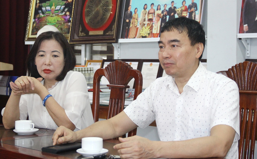GS.TS Nguyễn Thế Hùng và PGS.TS Trần Thị Thu Hà. GS.TS Nguyễn Thế Hùng và PGS.TS Trần Thị Thu Hà.