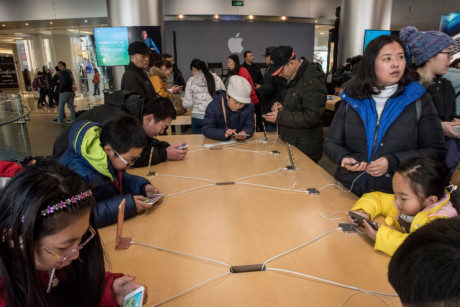 Hành trình của iPhone từ nhà máy đến tay người dùng - Ảnh 1 Hanh trinh cua iPhone tu nha may den tay nguoi dung - Anh 1