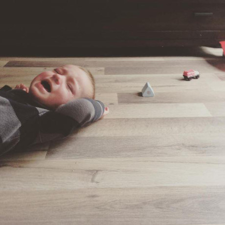 Nghin le mot ly do khoc loc, an va vo ly cua tre con - Anh 7