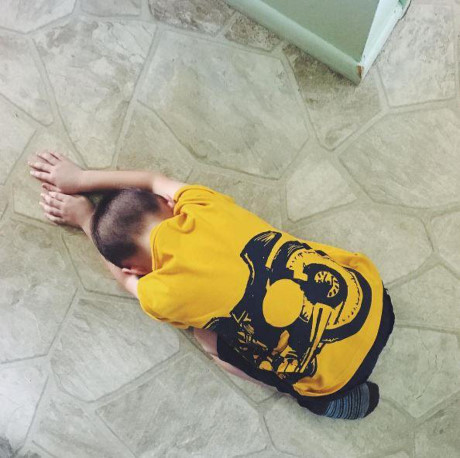 Nghin le mot ly do khoc loc, an va vo ly cua tre con - Anh 4