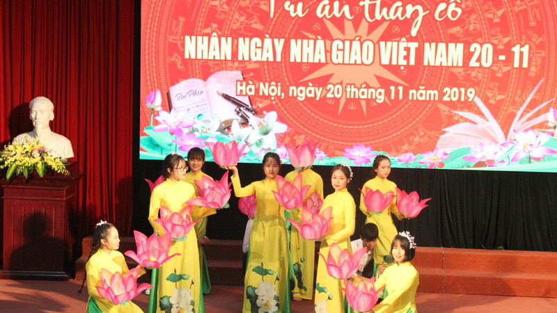 Văn nghệ chào mừng Văn nghệ chào mừng