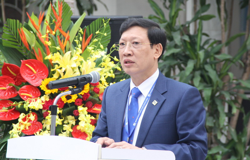 PGS.TS Đào Đăng Phượng phát biểu tại buổi lễ PGS.TS Đào Đăng Phượng phát biểu tại buổi lễ