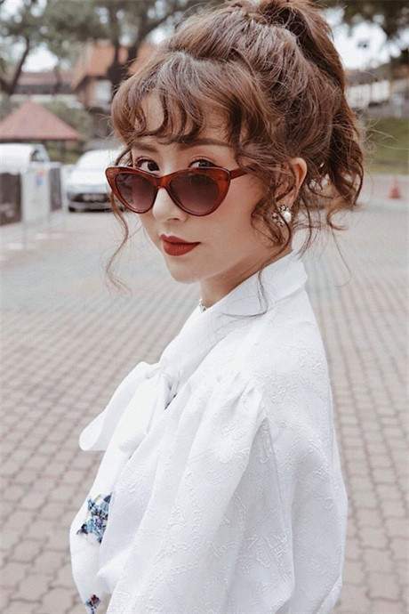 Chán để tóc mái thưa Hariwon lạ lẫm với tóc Chan de toc mai thua Hariwon la lam voi toc