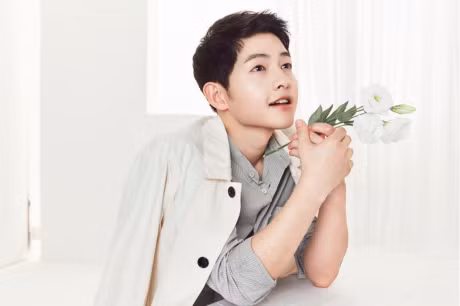 Bat mi nghe nghiep cua Song Joong Ki, Song Hye Kyo truoc khi noi tieng - Anh 7