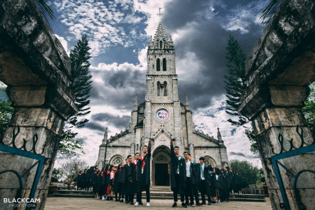 Suc sang tao vo bien gioi cua hoc sinh, sinh vien mua ky yeu - Anh 2