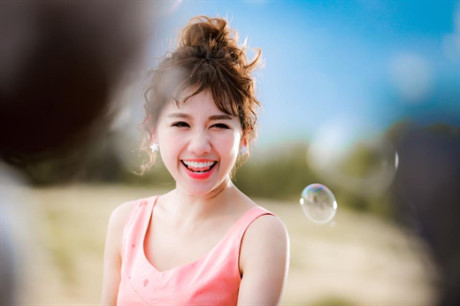 Chán để tóc mái thưa Hariwon lạ lẫm với tóc Chan de toc mai thua Hariwon la lam voi toc