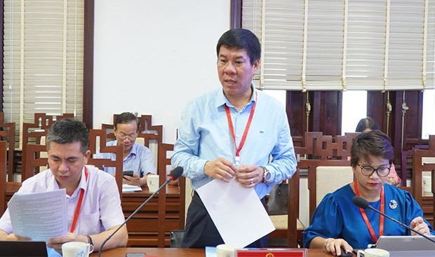 Ông Huỳnh Văn Chương - Cục trưởng Cục Quản lý chất lượng, Ủy viên Thường trực Ban chỉ đạo cấp quốc gia Kì thi tốt nghiệp THPT năm 2023, Bộ GD&ĐT đánh giá cao công tác chuẩn bị các điều kiện cho kỳ thi tốt nghiệp của tỉnh Thừa Thiên - Huế. Ông Huỳnh Văn Chương - Cục trưởng Cục Quản lý chất lượng, Ủy viên Thường trực Ban chỉ đạo cấp quốc gia Kì thi tốt nghiệp THPT năm 2023, Bộ GD&ĐT đánh giá cao công tác chuẩn bị các điều kiện cho kỳ thi tốt nghiệp của tỉnh Thừa Thiên - Huế.