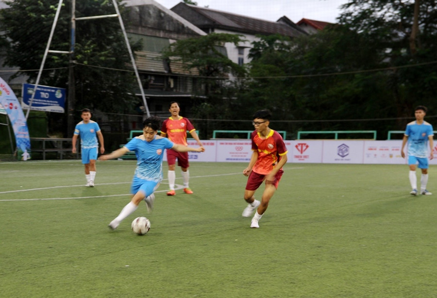 Nhiều pha cbóng đẹp. Nhiều pha cbóng đẹp.