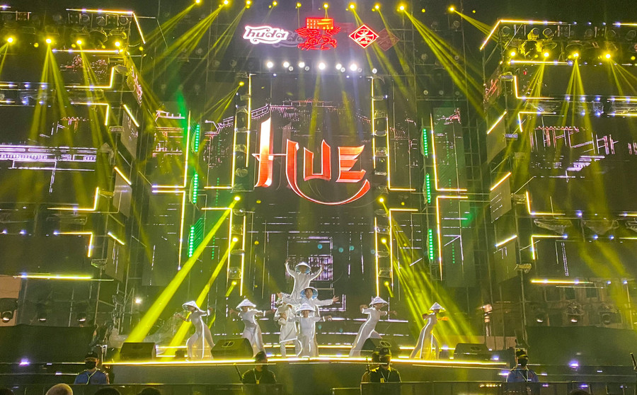 Thừa Thiên - Huế phấn đấu sẽ lên Thành phố trực thuộc Trung ương trước năm 2025. Thừa Thiên - Huế phấn đấu sẽ lên Thành phố trực thuộc Trung ương trước năm 2025.