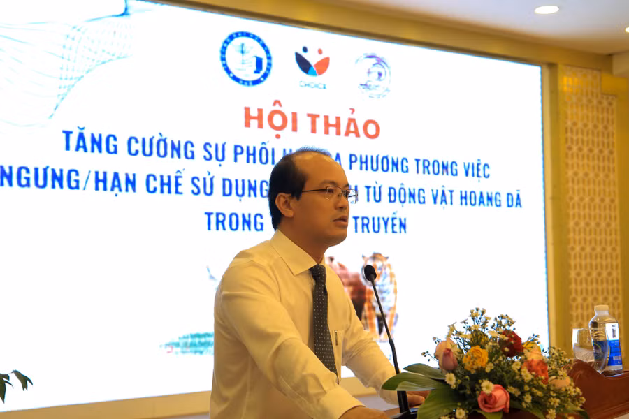 PGS.TS Nguyễn Minh Tâm – Phó Hiệu trưởng Trường ĐH Y - Dược, ĐH Huế phát biểu tại hội thảo.