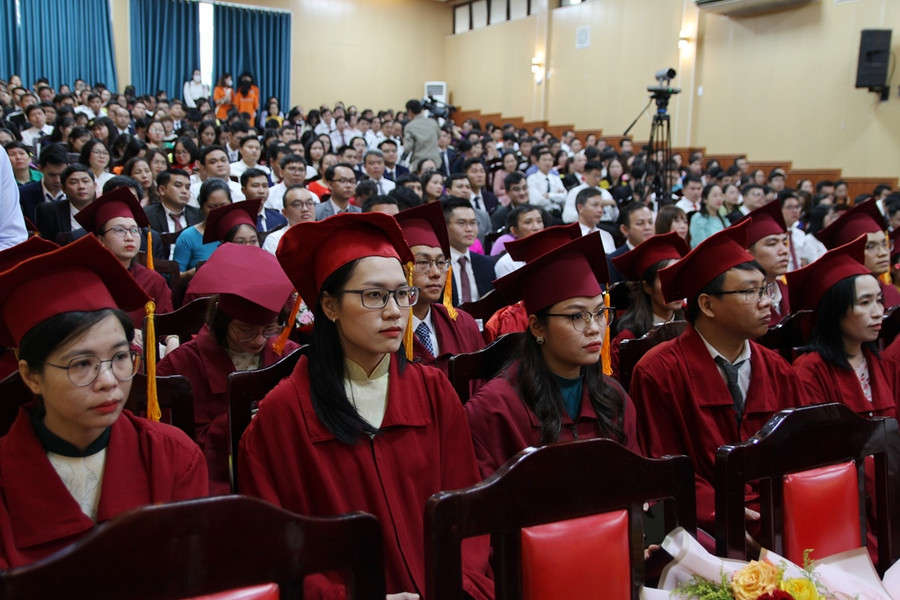 Có 625 học viên thuộc 24 chuyên ngành khác nhau được cấp bằng trong Lễ tốt nghiệp.