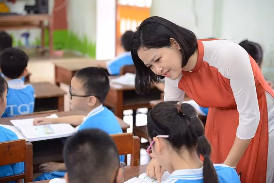 Ngành giáo dục Thừa Thiên - Huế quan tâm, tạo động lực cho giáo viên giảng dạy (Ảnh: Đại Dương).