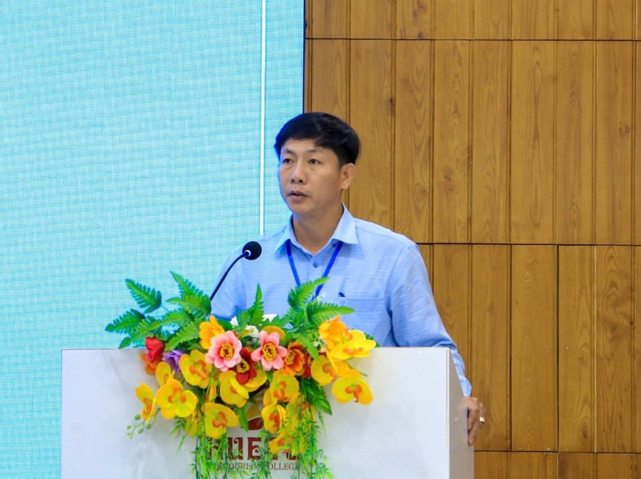 Ông Nguyễn Hữu Phước, Phó GĐ Sở Lao động – Thương binh và Xã hội tỉnh Thừa Thiên - Huế báo cáo tổng kết Hội giảng năm 2023. Ông Nguyễn Hữu Phước, Phó GĐ Sở Lao động – Thương binh và Xã hội tỉnh Thừa Thiên - Huế báo cáo tổng kết Hội giảng năm 2023.