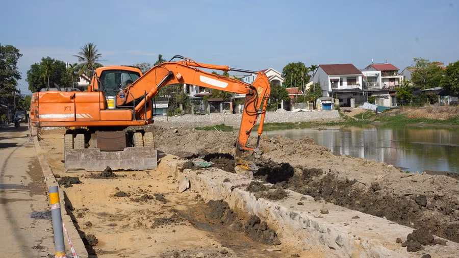 Nhiều công trình chậm tiến độ.