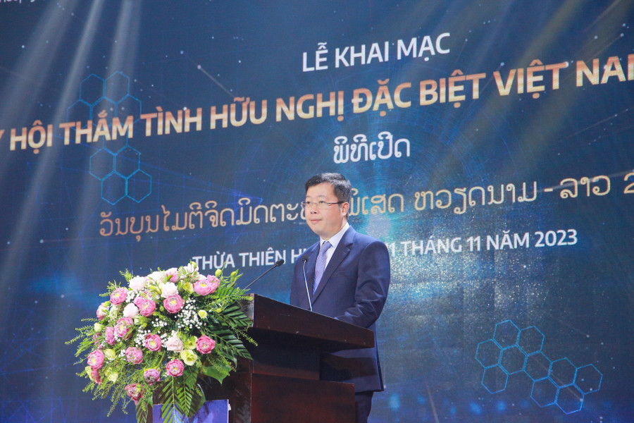 Hợp tác phát triển, gắn kết tình hữu nghị giữa 2 nước Việt Nam và Lào ảnh 1 Hợp tác phát triển, gắn kết tình hữu nghị giữa 2 nước Việt Nam và Lào ảnh 1