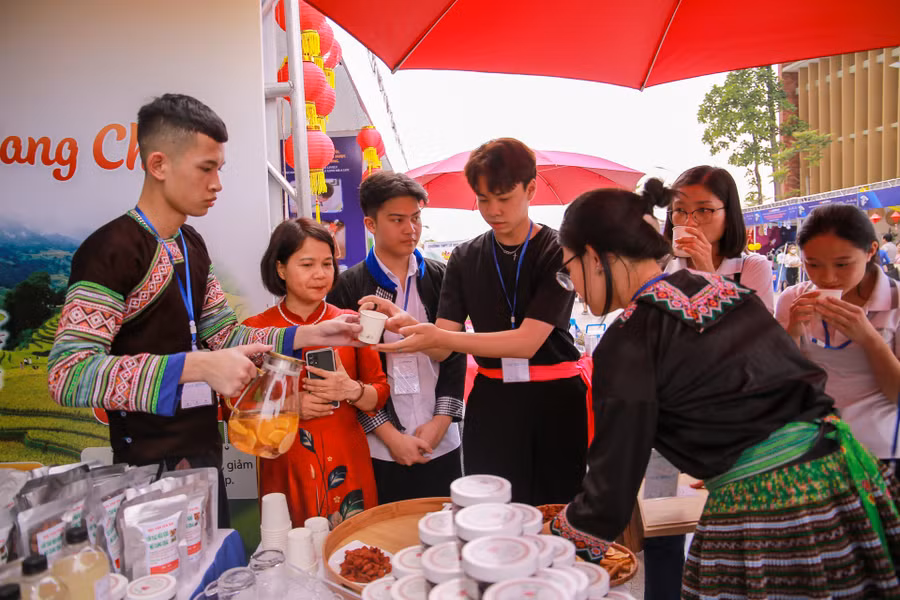 Giới thiệu về ý tưởng Sản xuất sản phẩm từ quả Sơn tra (Táo mèo) gắn với truyền thống du lịch Mù Căng Chải của học sinh thuộc Sở GD&amp;ĐT tỉnh Yên Bái.