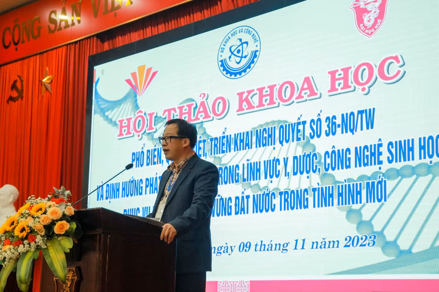 PGS.TS Lê Anh Phương – Giám đốc ĐH Huế phát biểu tại hội thảo khoa học.