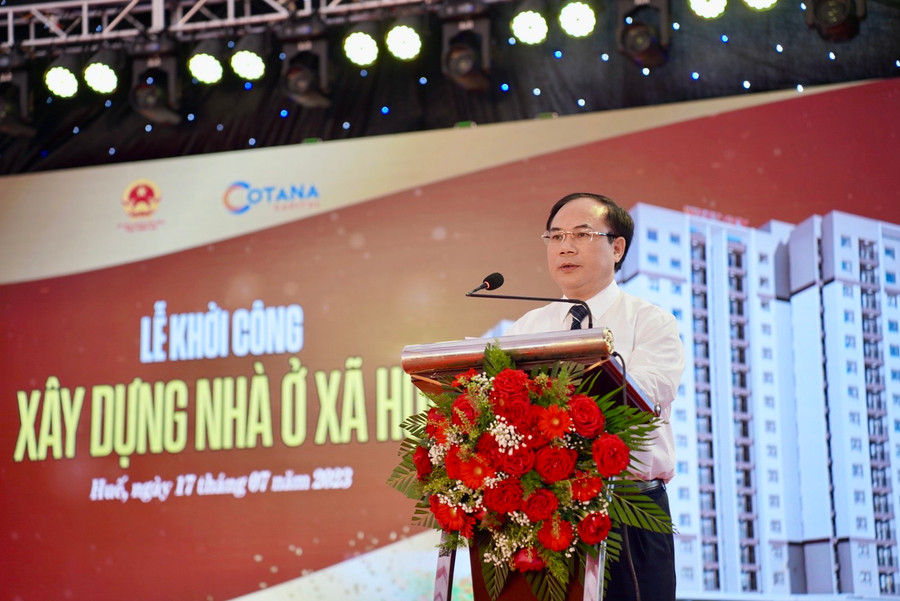 Ông Nguyễn Văn Sinh, Thứ trưởng Bộ Xây dựng, phát biểu tại buổi lễ. Ông Nguyễn Văn Sinh, Thứ trưởng Bộ Xây dựng, phát biểu tại buổi lễ.