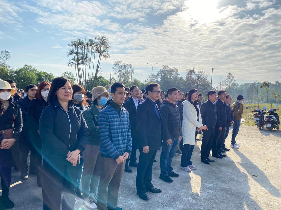 Cán bộ Đại học Huế đầy khí thế cho 1 năm mới phấn đấu. Cán bộ Đại học Huế đầy khí thế cho 1 năm mới phấn đấu.