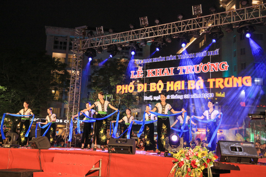 Nét đặc trưng của trang phục truyền thống Tây Bắc.