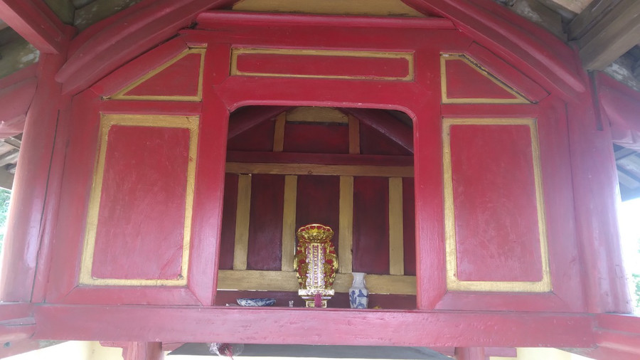 Bài vị của các vua đã được Hội NCPTDSVHH đặt vào trong Miếu Đôi và tổ chức lễ an vị. Bài vị của các vua đã được Hội NCPTDSVHH đặt vào trong Miếu Đôi và tổ chức lễ an vị.