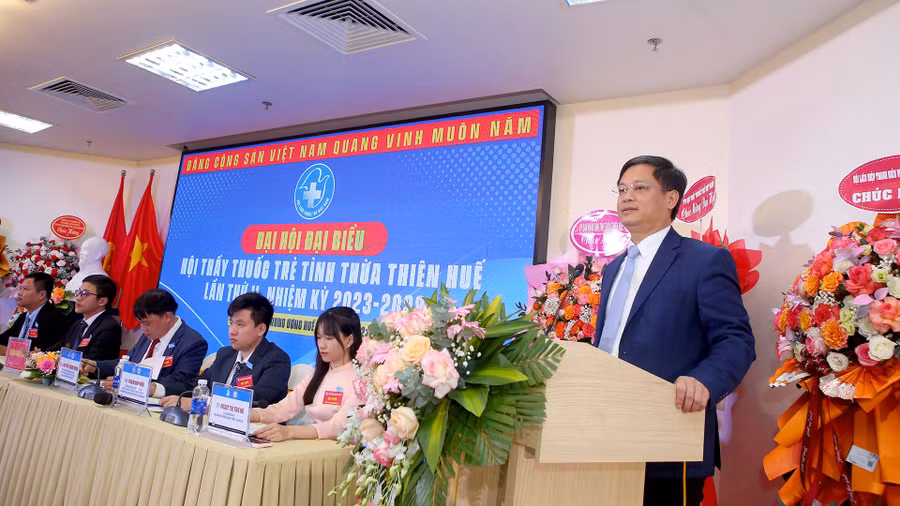 Ông Nguyễn Thanh Bình - Phó Chủ tịch Thường trực UBND tỉnh Thừa Thiên – Huế phát biểu chúc mừng Đại hội. (Ảnh: Thượng Hiển) Ông Nguyễn Thanh Bình - Phó Chủ tịch Thường trực UBND tỉnh Thừa Thiên – Huế phát biểu chúc mừng Đại hội. (Ảnh: Thượng Hiển)