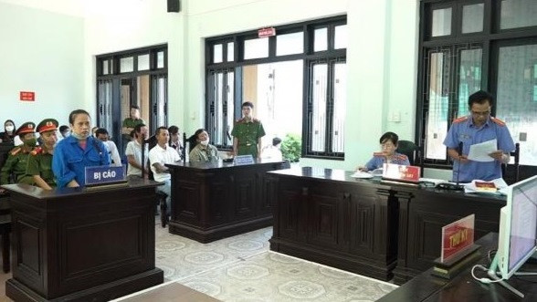 Bị cáo Nguyễn Thị Cẩm Vân tại phiên tòa xét xử ngày 19/9. (Ảnh: H.L)