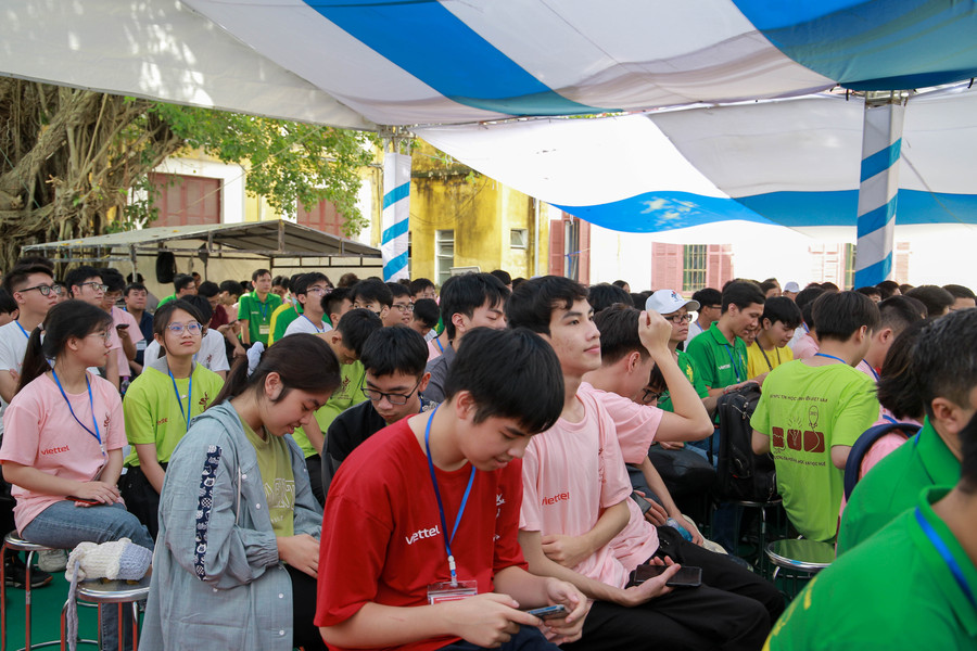 Chương trình quy tụ gần 700 thí sinh trong nước và quốc tế tham gia.