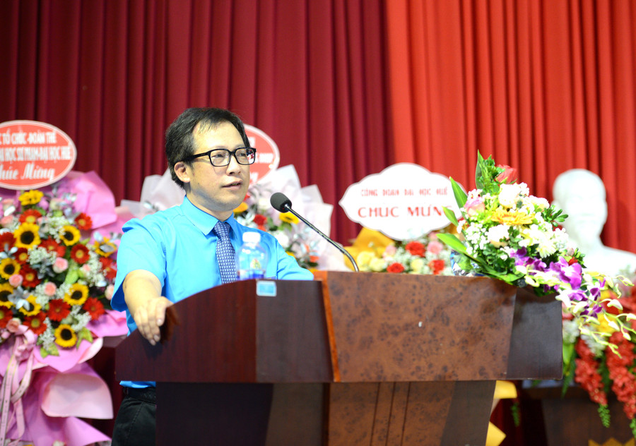 PGS.TS. Lê Anh Phương - Giám đốc ĐH Huế, Hiệu trưởng Trường ĐH Sư phạm phát biểu tại Đại hội.