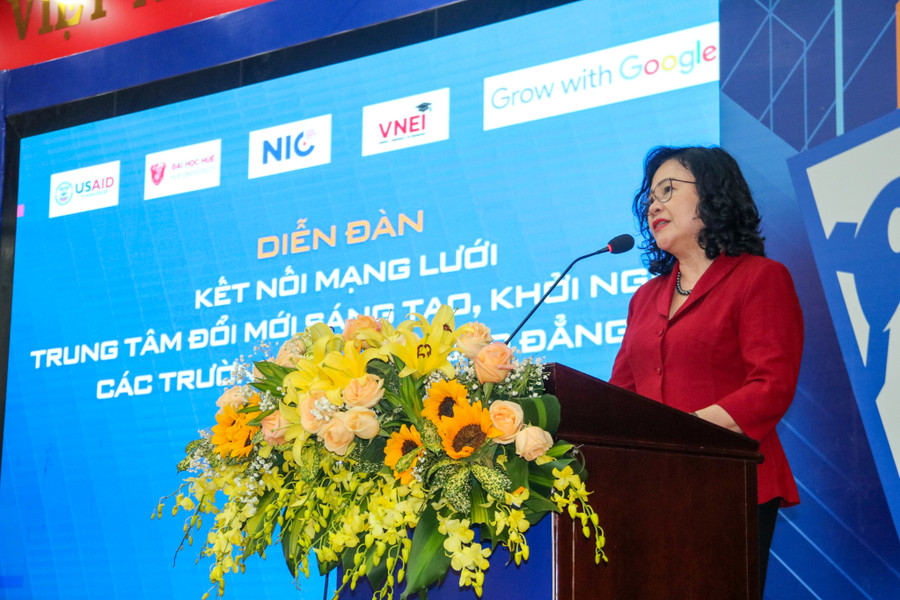Thứ trưởng Bộ GD&ĐT Ngô Thị Minh phát biểu tại diễn đàn. Thứ trưởng Bộ GD&ĐT Ngô Thị Minh phát biểu tại diễn đàn.
