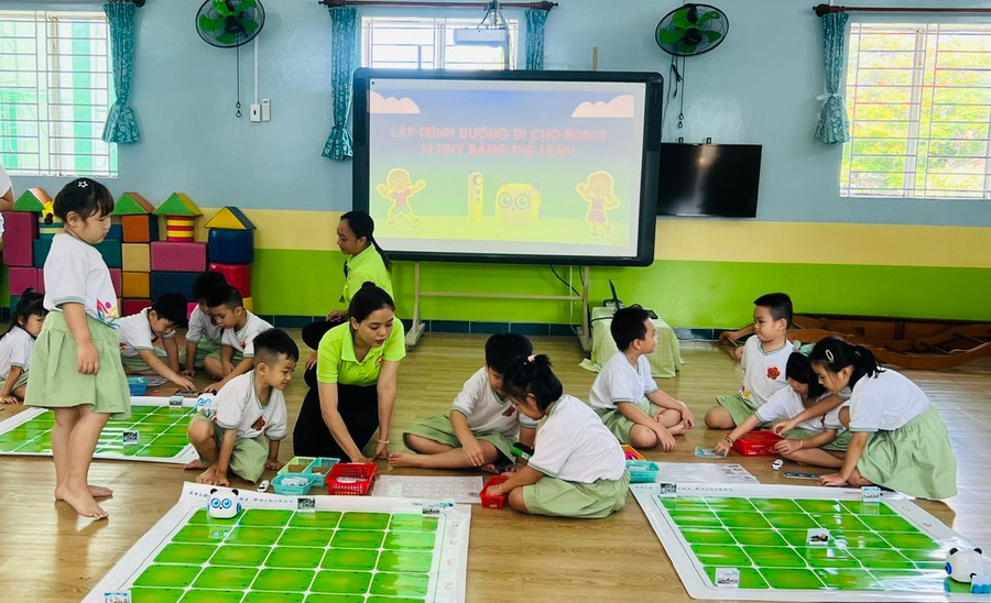 Trẻ làm trung tâm trong các hoạt động giáo dục đã đem lại những giá trị tích cực. Trẻ làm trung tâm trong các hoạt động giáo dục đã đem lại những giá trị tích cực.