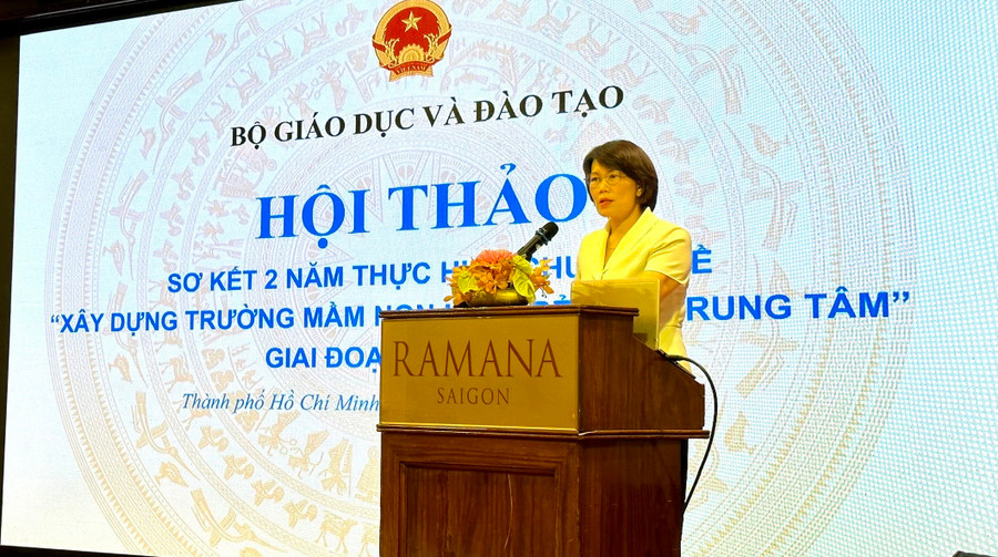 Phó vụ trưởng Vụ GDMN Hoàng Thị Dinh phát biểu chỉ đạo tại Hội nghị. Phó vụ trưởng Vụ GDMN Hoàng Thị Dinh phát biểu chỉ đạo tại Hội nghị.
